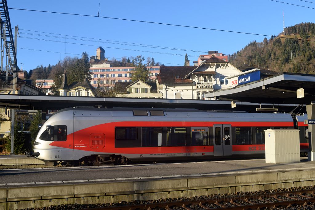 3804-0043-201215.jpg - SOB RABe 526.052-6 "Schnabelsberg" / Wattwil 20.12.2015