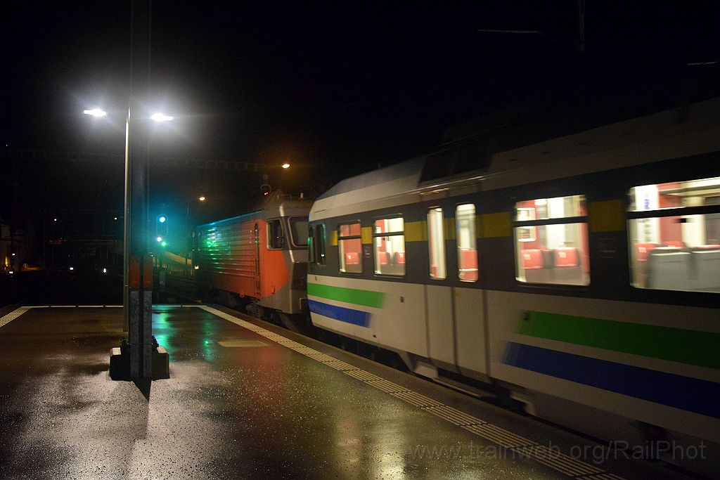 3805-0017-211215.jpg - SOB Re 446.015-0 / Wattwil 21.12.2015