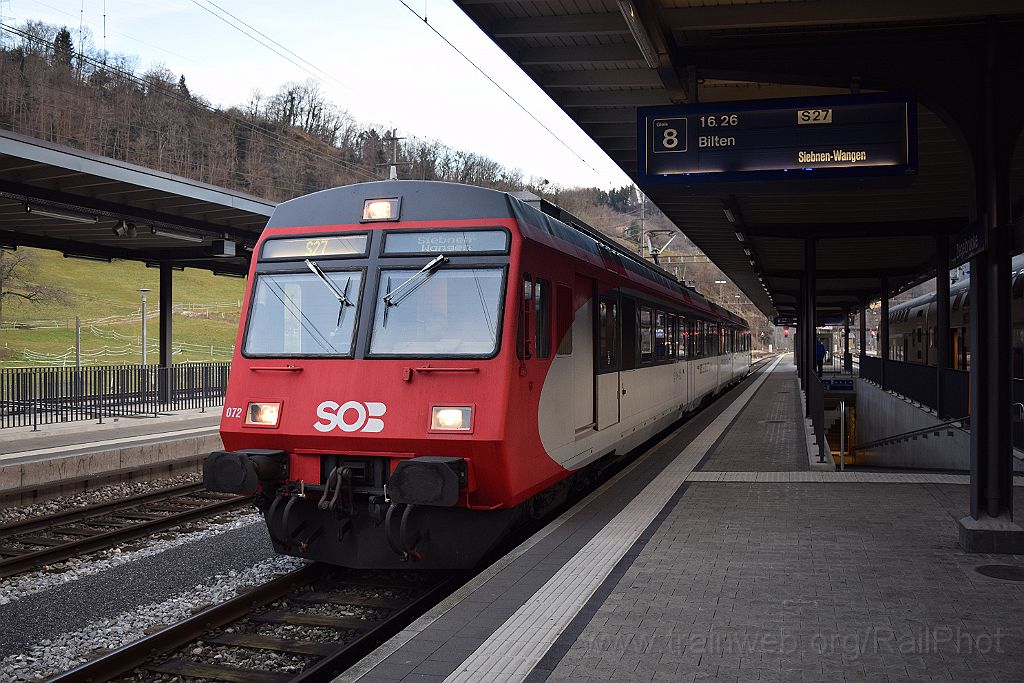 3806-0029-221215.jpg - SOB RBDe 566.072-5 / Ziegelbrücke 22.12.2015