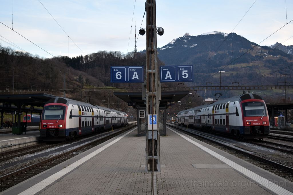 3806-0045-221215.jpg - SBB-CFF RABe 514.002-5 + RABe 514.036-3 / Ziegelbrücke 22.12.2015