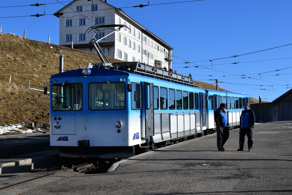 3811-0002-291215.jpg - ARB Bhe 4/4 15 + Bt 25 / Rigi-Kulm 29.12.2015