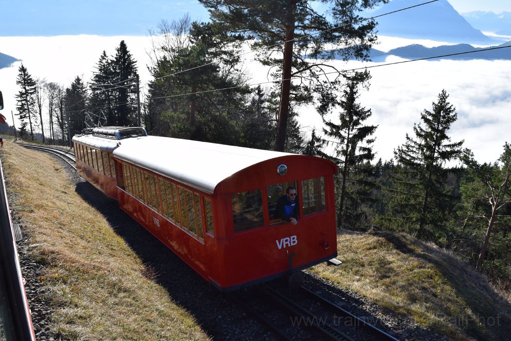 3811-0043-291215.jpg - VRB Bt 1 + Bhe 2/4 1 / Freibergen 29.12.2015