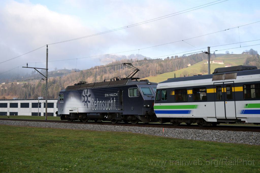 3813-0018-010116.jpg - SOB Re 446.017-6 "Ein Hauch Sehnsucht" / Wattwil 1.1.2016