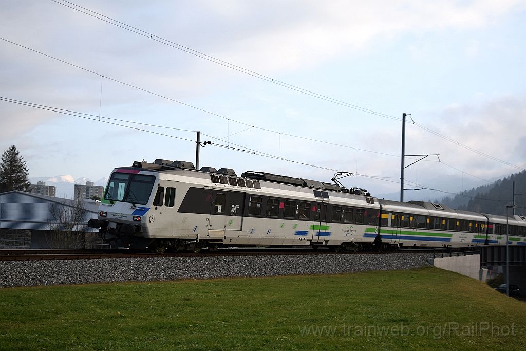 3814-0001-010116.jpg - SOB RBDe 561.174-4 / Wattwil 1.1.2016