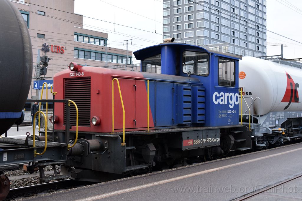 3818-0007-290116.jpg - SBB-CFF Tm 232.143-8 / Zürich-Altstetten 29.1.2016