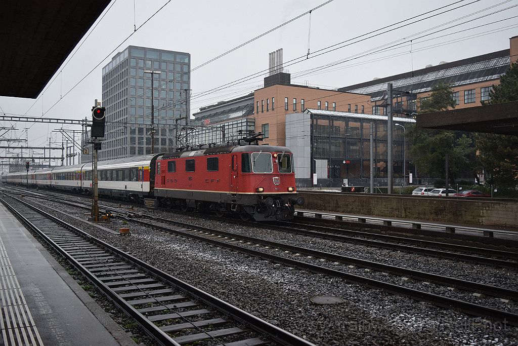 3822-0029-250216.jpg - SBB-CFF Re 4/4'' 11243 / Zürich-Altstetten 25.2.2016