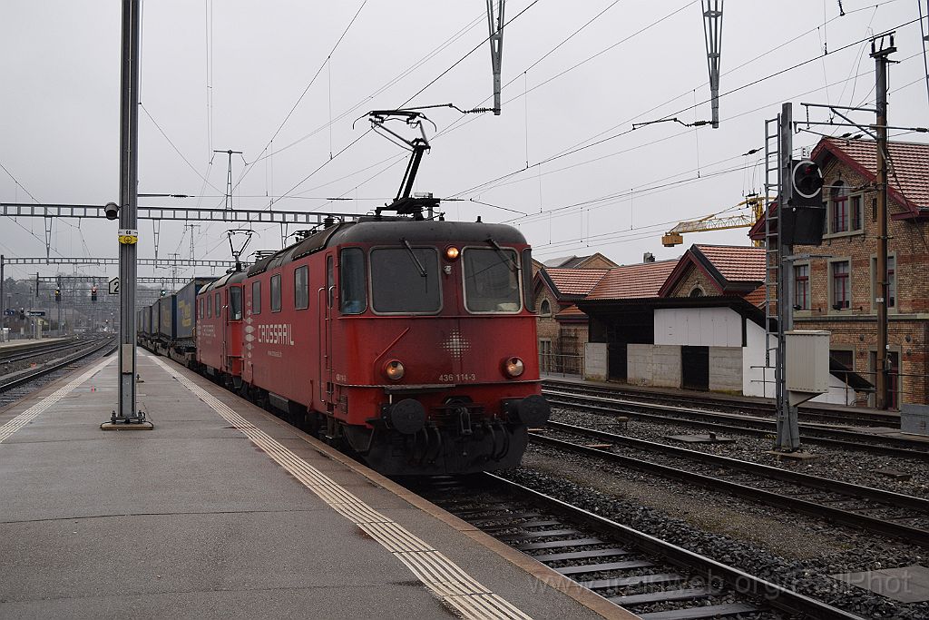 3829-0028-290216.jpg - Crossrail Re 436.114-3 "Natalie" + Re 430.112-3 "Zita" / Burgdorf 29.2.2016
