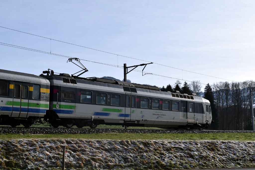 3832-0016-040316.jpg - SOB RBDe 561.174-4 / Kaltbrunn 4.3.2016