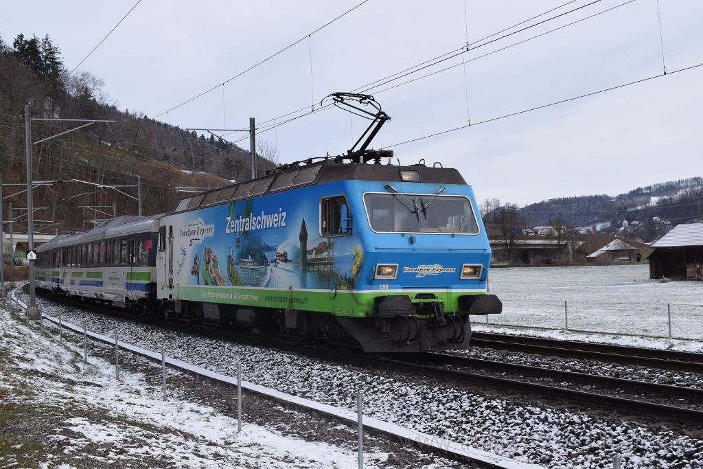 3833-0011-040316.jpg - SOB Re 456.096-7 "Wattwil" / Wattwil 4.3.2016