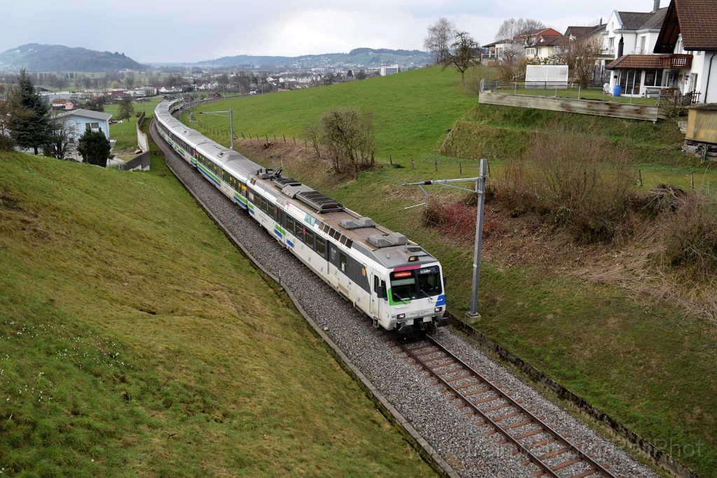 3839-0035-060316.jpg - SOB RBDe 561.083-7 "Richterswil-Samstagern" / Kaltbrunn 6.3.2016