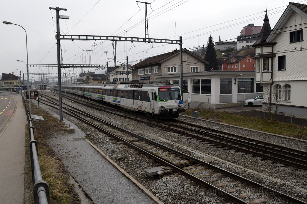 3846-0046-120316.jpg - SOB RBDe 561.083-7 "Richterswil-Samstagern" / Wattwil 12.3.2016