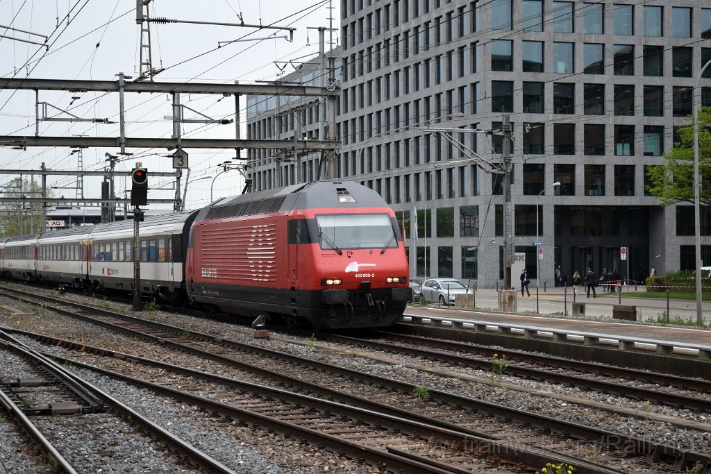 3879-0017-100516.jpg - SBB-CFF Re 460.000-3 "Grauholz" / Zürich-Altstetten 10.5.2016