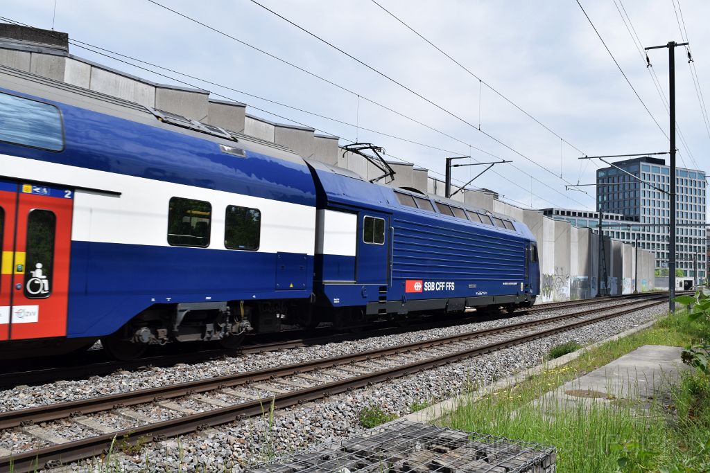 3880-0021-100516.jpg - SBB-CFF Re 450.106-0 "Winterthur-Töss" / Zürich (Seidelhof) 10.5.2016