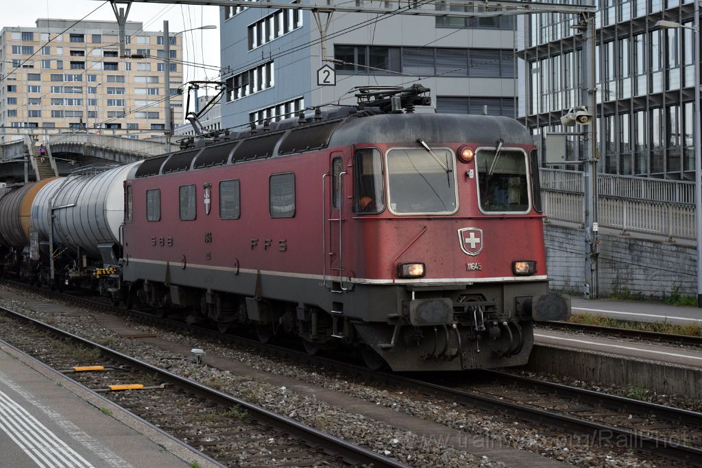 3882-0001-100516.jpg - SBB-CFF Re 6/6 11645 "Colombier" / Zürich-Altstetten 10.5.2016