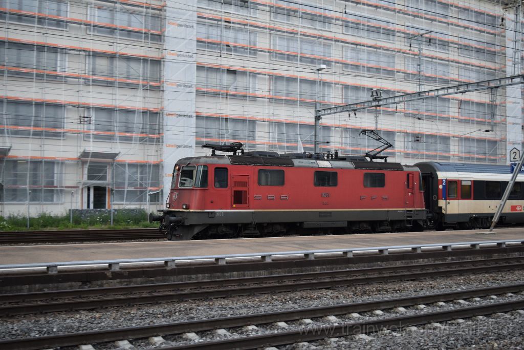 3884-0006-100516.jpg - SBB-CFF Re 4/4'' 11251 / Zürich-Altstetten 10.5.2016