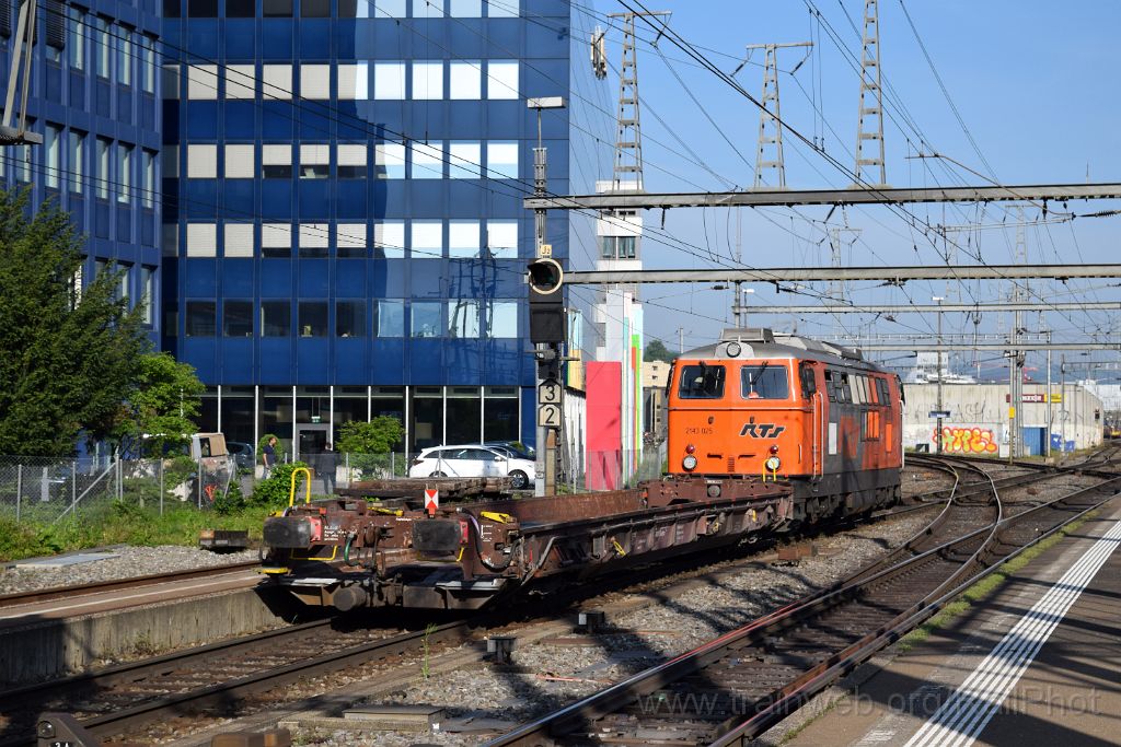 3910-0019-180516.jpg - RTS 2143.025 / Zürich-Altstetten 18.5.2016