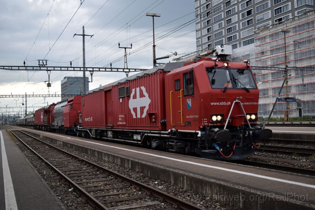 3914-0015-180516.jpg - SBB-CFF XTmas 99 85 9177 003-2 "Zürich" / Zürich-Altstetten 18.5.2016