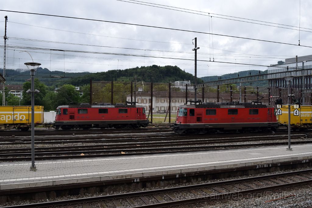 3926-0026-030616.jpg - SBB-CFF Re 4/4'' 11264 + Re 4/4''' 11351 / Olten 3.6.2016