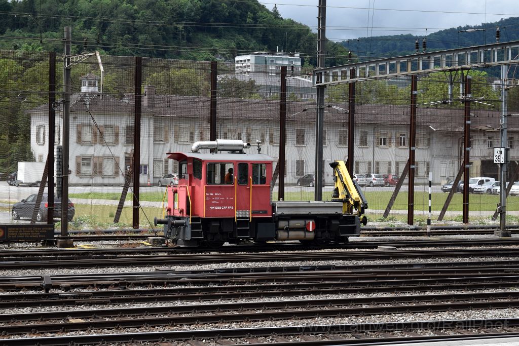 3929-0033-030616.jpg - SBB-CFF Tm 232.045-5 / Olten 3.6.2016