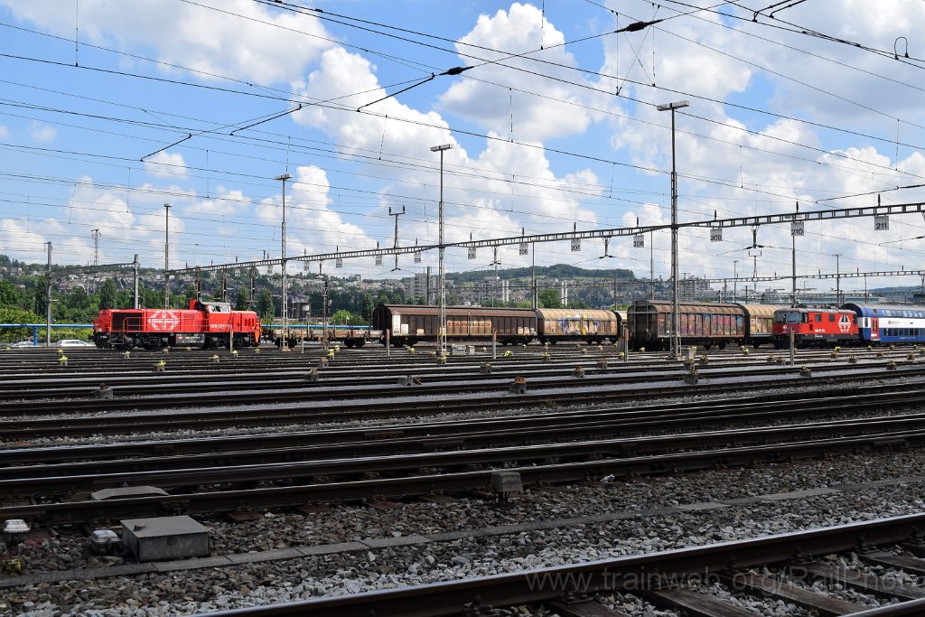 3950-0040-070616.jpg - SBB-CFF Am 843.009-2 + Re 420.201-6 / Zürich-Mülligen 7.6.2016