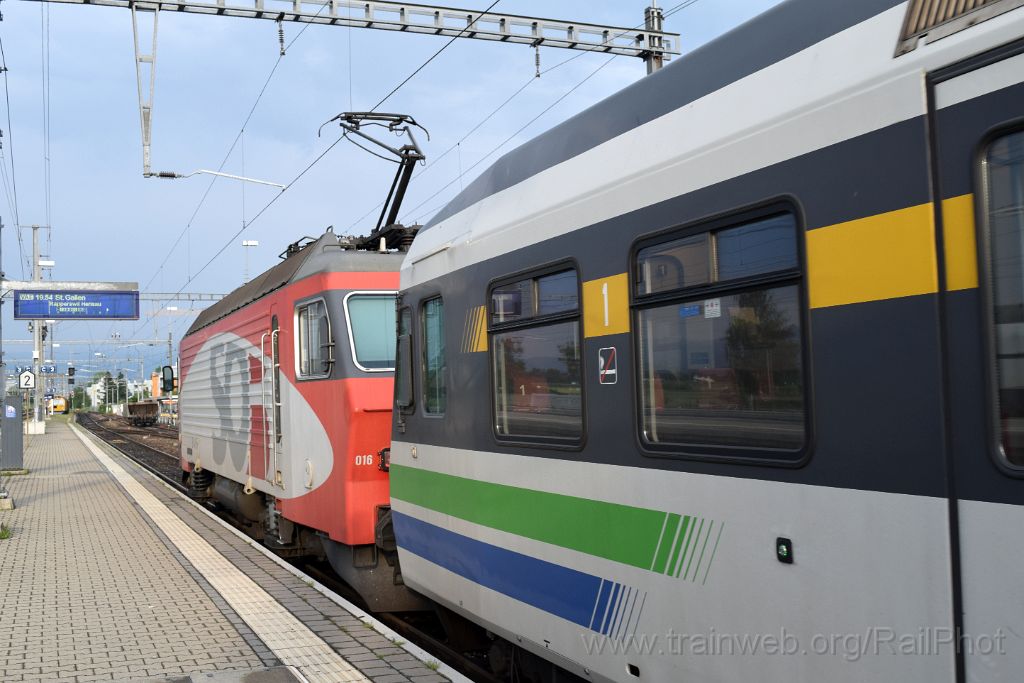 3955-0033-070616.jpg - SOB Re 446.016-8 / Pfäffikon SZ 7.6.2016