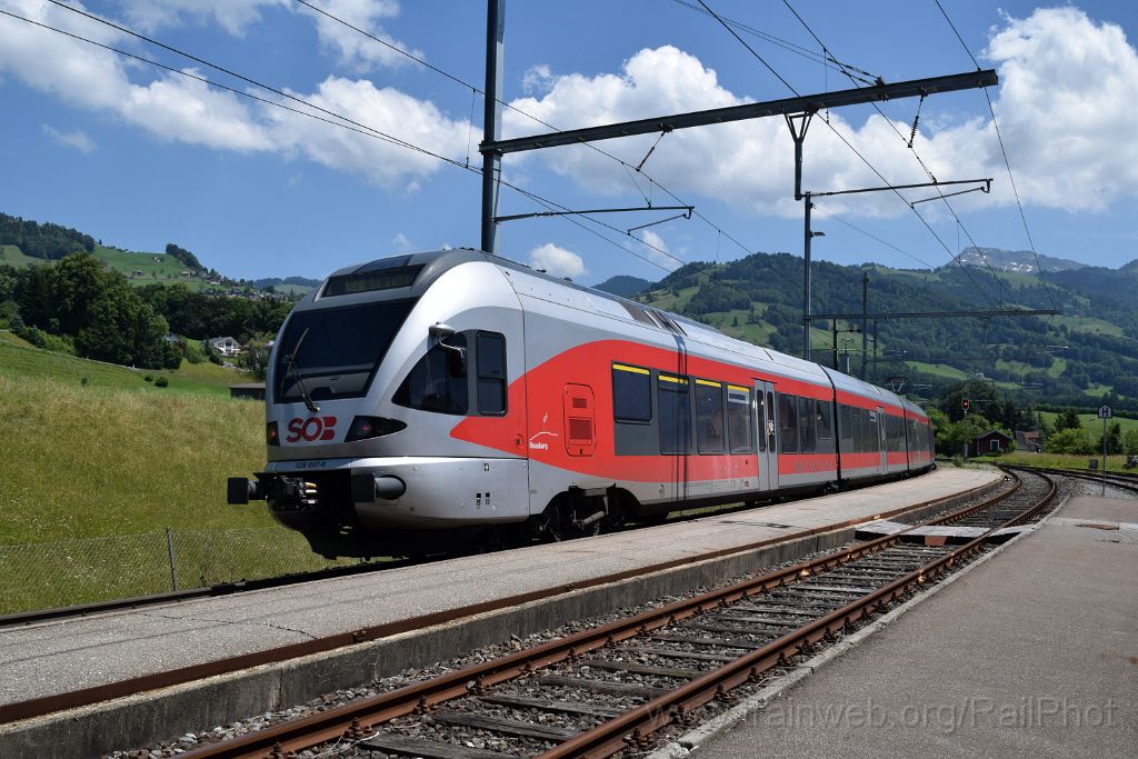 3960-0033-100616.jpg - SOB RABe 526.047-6 "Rossberg" / Kaltbrunn 10.6.2016