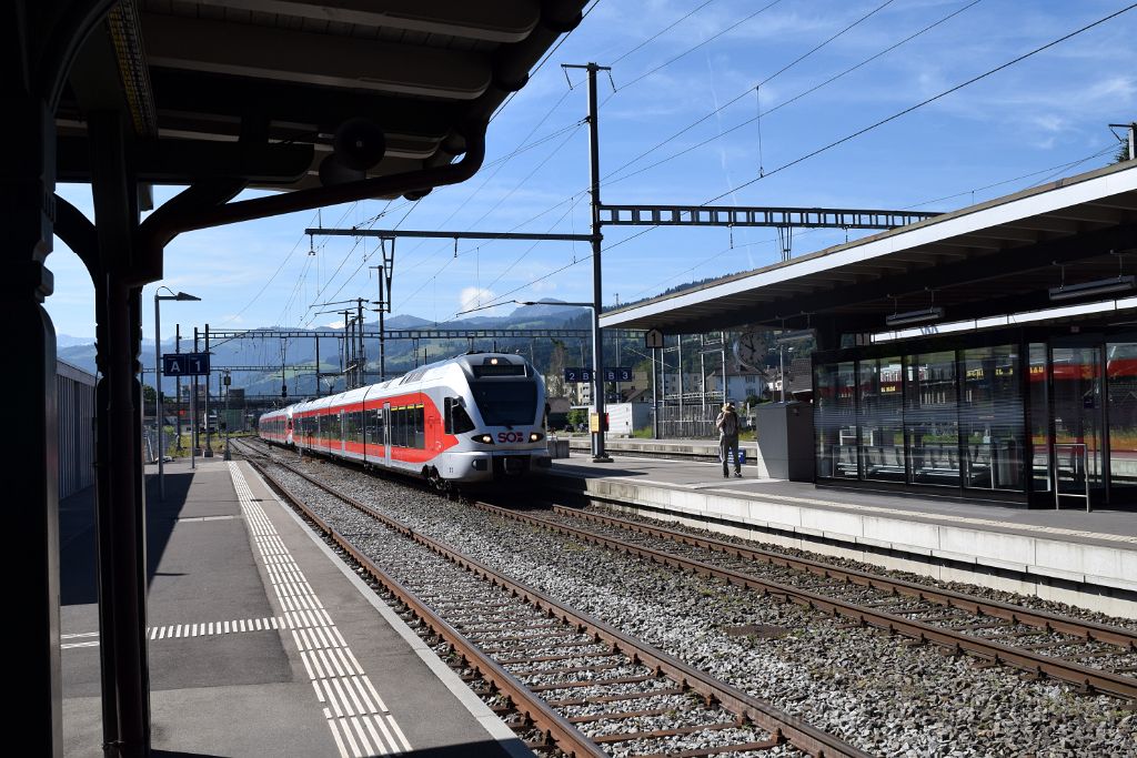 3966-0042-040716.jpg - SOB RABe 526.050-0 "Alvier" + RABe 526.053-4 "Etzel" / Wattwil 4.7.2016