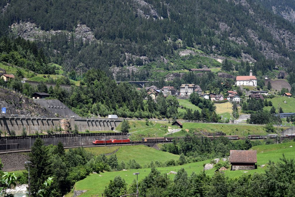 3980-0004-070716.jpg - DBAG 185.117-9 + 185.126-0 / Wattingen 7.7.2016