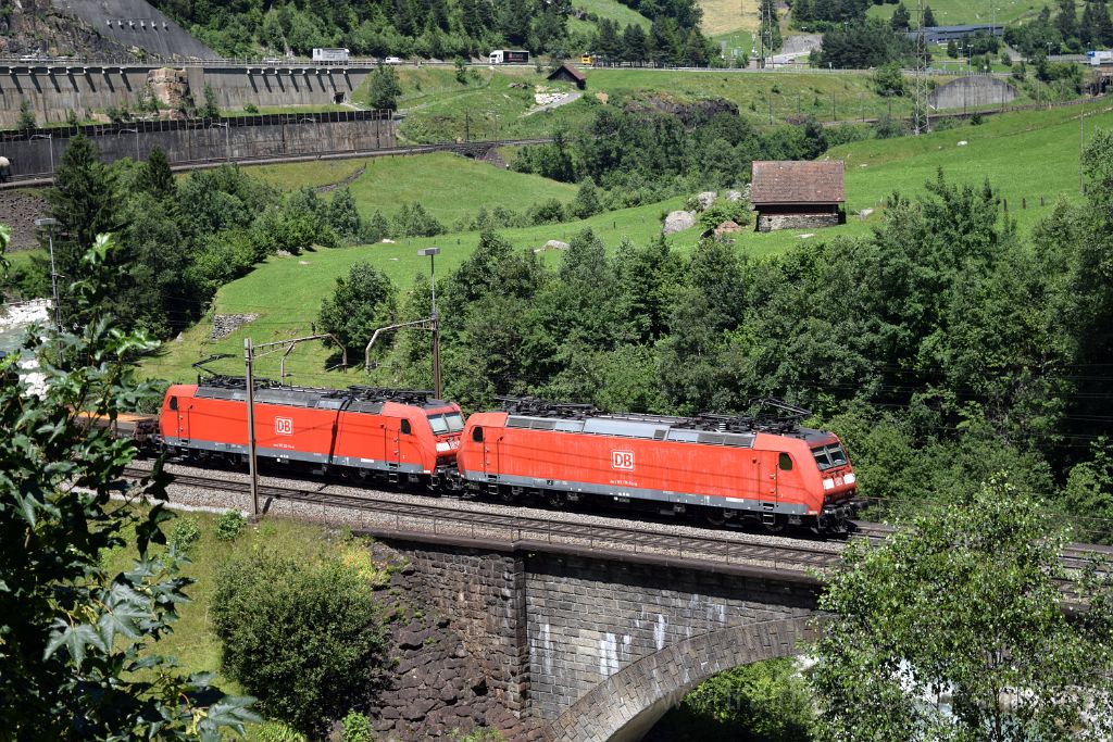 3980-0014-070716.jpg - DBAG 185.117-9 + 185.126-0 / Wattingen 7.7.2016
