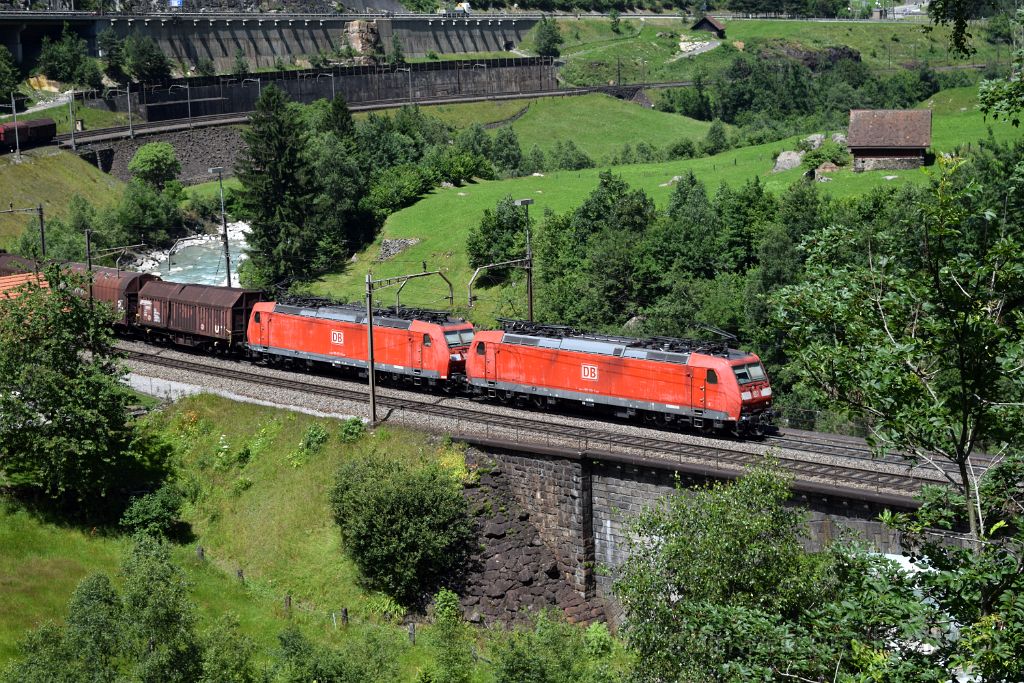 3981-0033-070716.jpg - DBAG 185.120-3 + 185.107-0 / Wattingen 7.7.2016