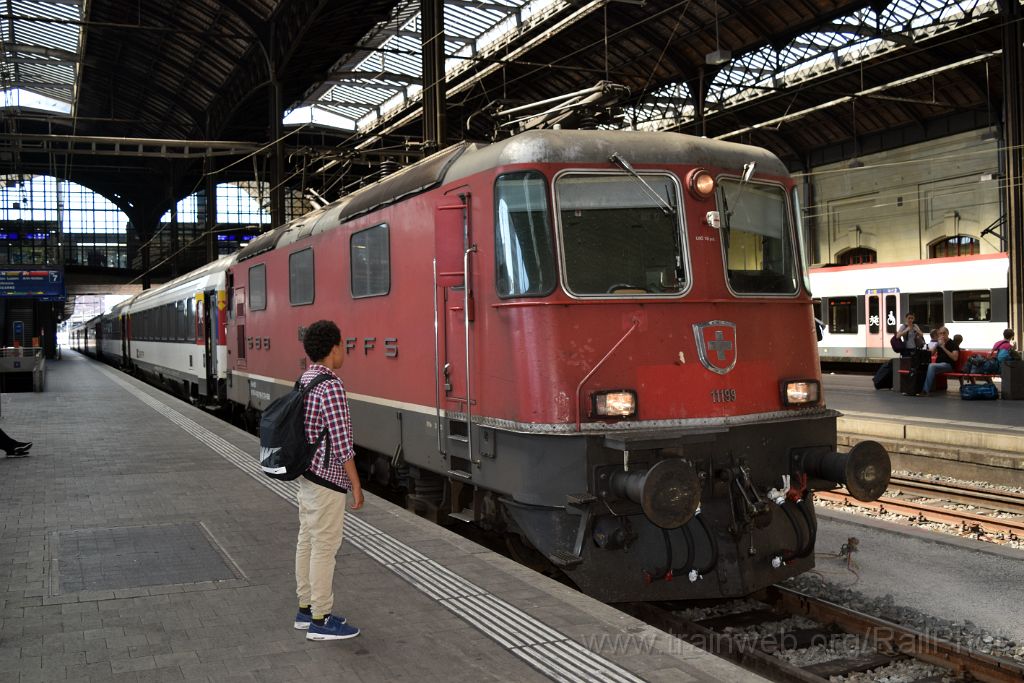 3996-0034-100716.jpg - SBB-CFF Re 4/4'' 11199 / Basel SBB 10.7.2016