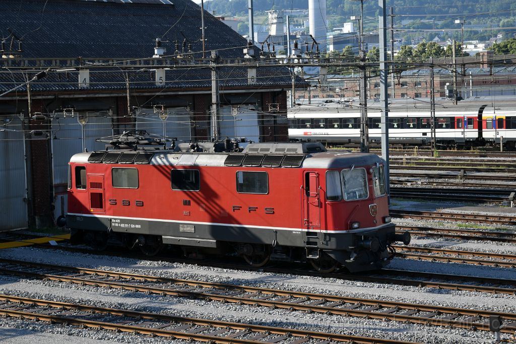 4003-0014-100716.jpg - SBB-CFF Re 4/4'' 11111 / Zürich Dépot F 10.7.2016