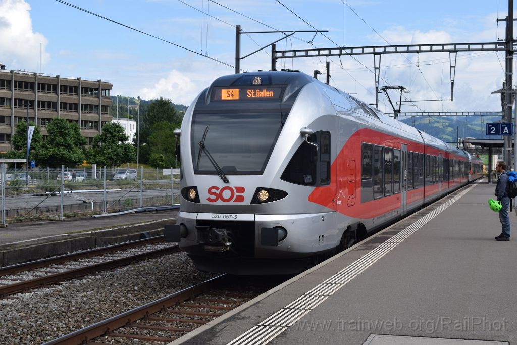 4011-0016-140716.jpg - SOB RABe 526.057-5 "Gonzen" + RABe 526.062-5 "Chapfenberg" / Wattwil 14.7.2016