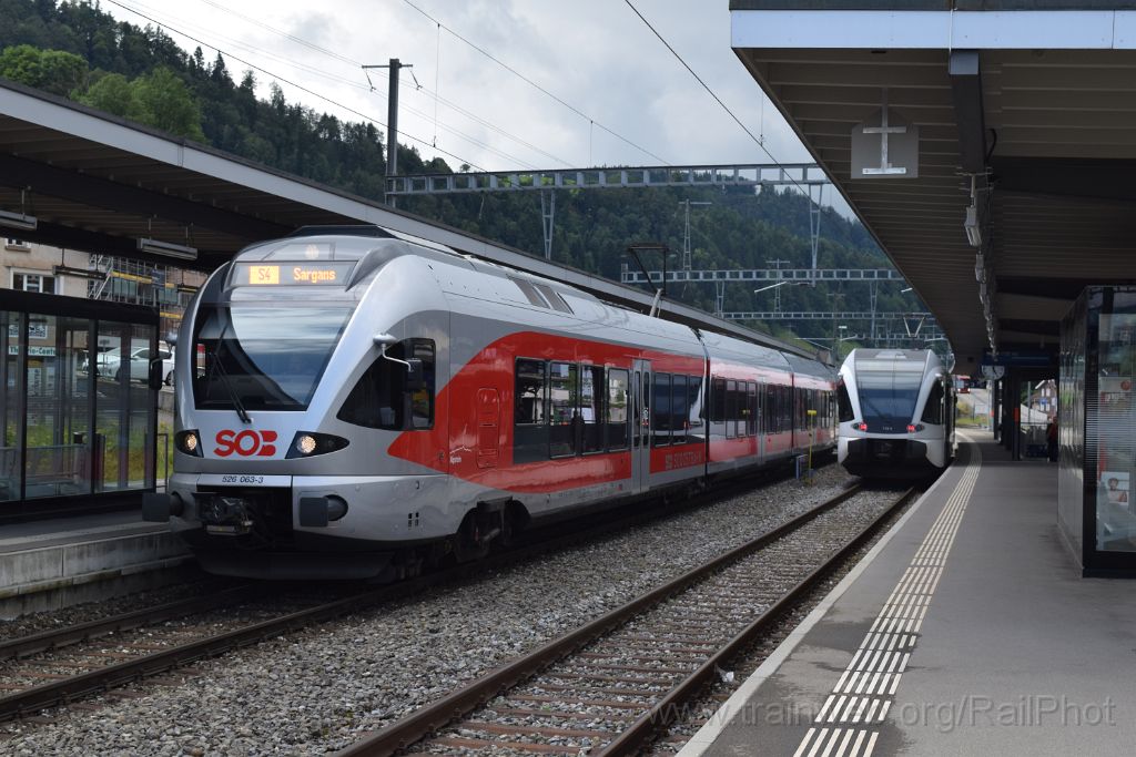 4011-0029-140716.jpg - SOB RABe 526.063-3 "Alpstein" + Thurbo RABe 526.719-0 / Wattwil 14.7.2016