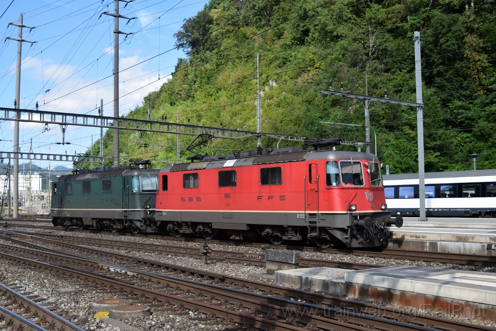 4077-0043-030816.jpg - SBB-CFF Re 4/4'' 11185 + Re 4/4''' 11364 / Olten 3.8.2016
