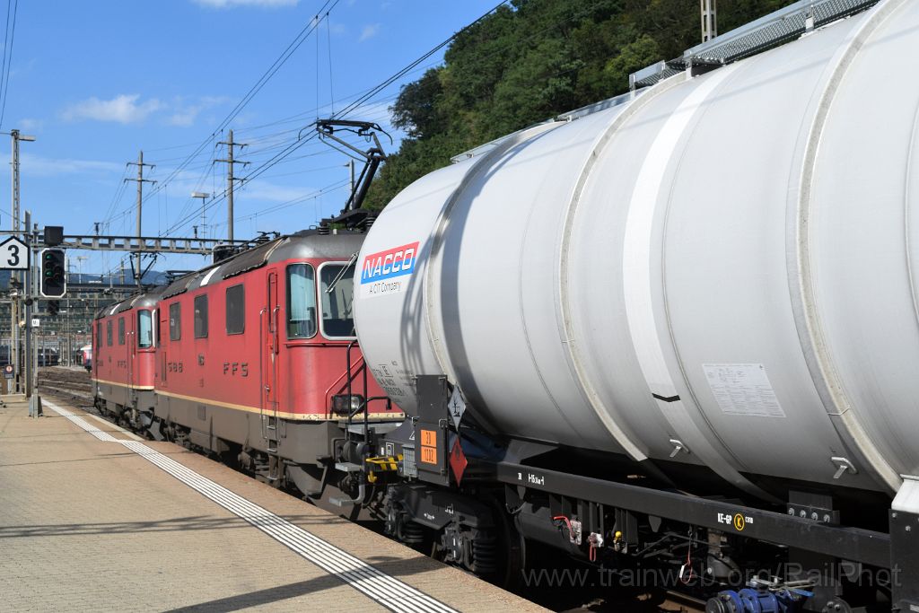 4079-0022-030816.jpg - SBB-CFF Re 4/4'' 11296 + Re 4/4'' 11263 / Olten 3.8.2016