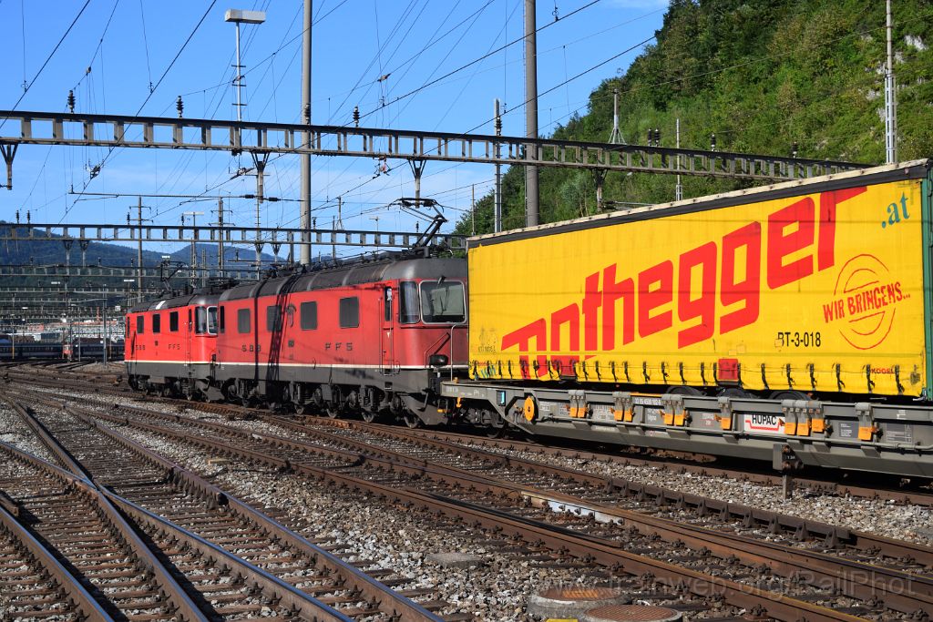 4082-0028-030816.jpg - SBB-CFF Re 4/4'' 11348 + Re 6/6 11689 "Gerra-Gambalogno" / Olten 3.8.2016
