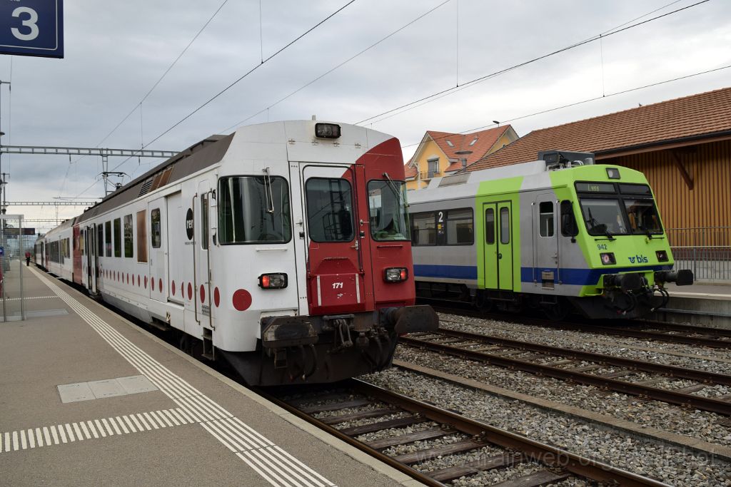 4109-0026-290816.jpg - TPF RBDe 567.171-4 "La Sarine" + BLS ABt 942 / Kerzers 29.8.2016