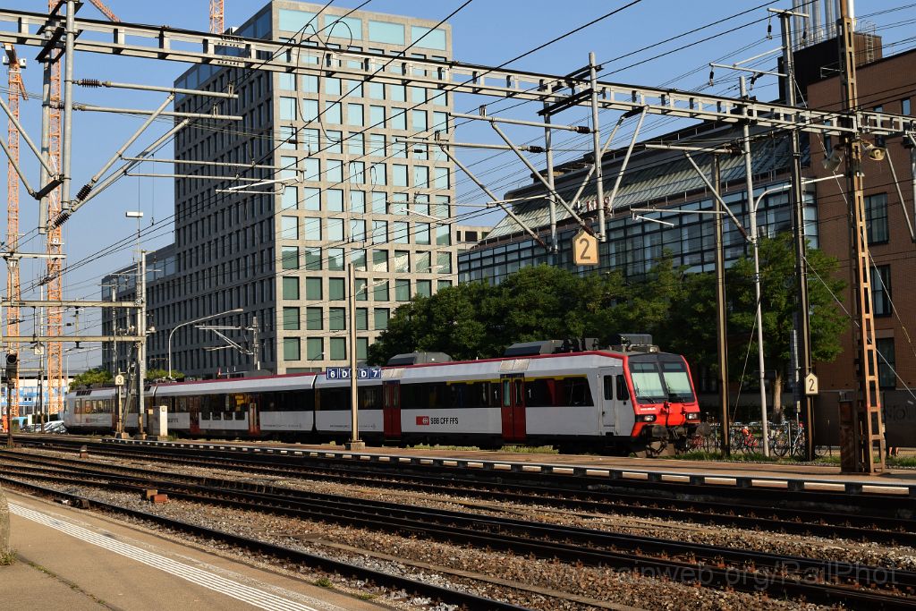 4113-0013-310816.jpg - SBB-CFF ABt 50 85 39-43 879-8 / Zürich-Altstetten 31.8.2016