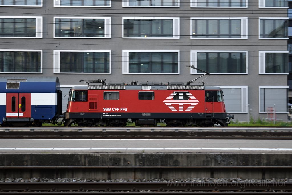 4121-0037-310816.jpg - SBB-CFF Re 420.203-2 / Zürich-Altstetten 31.8.2016