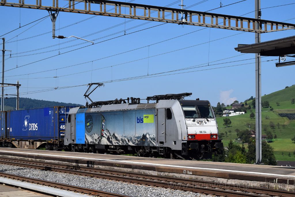 4129-0049-120916.jpg - BLS 186.104-6 / Immensee 12.9.2016