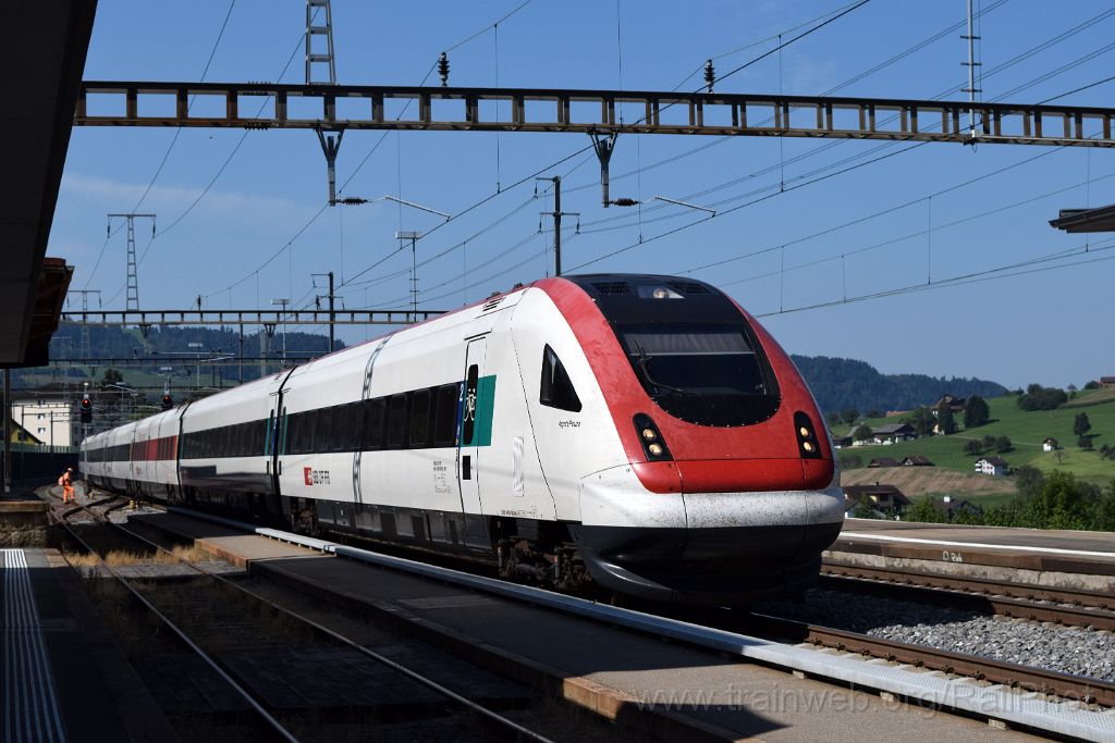 4132-0009-120916.jpg - SBB-CFF ICN RABDe 500.039 "Auguste Piccard" / Immensee 12.9.2016