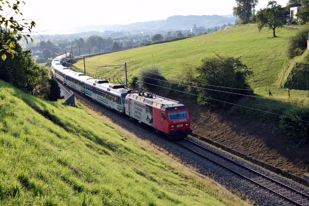 4135-0049-120916.jpg - SOB Re 456.095-9 "Degersheim" + Re 456.092-6 "Amriswil" / Kaltbrunn 12.9.2016