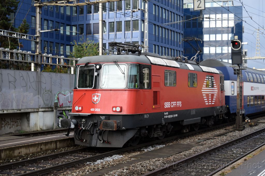 4228-0012-181016.jpg - SBB-CFF Re 420.203-2 / Zürich-Altstetten 18.10.2016