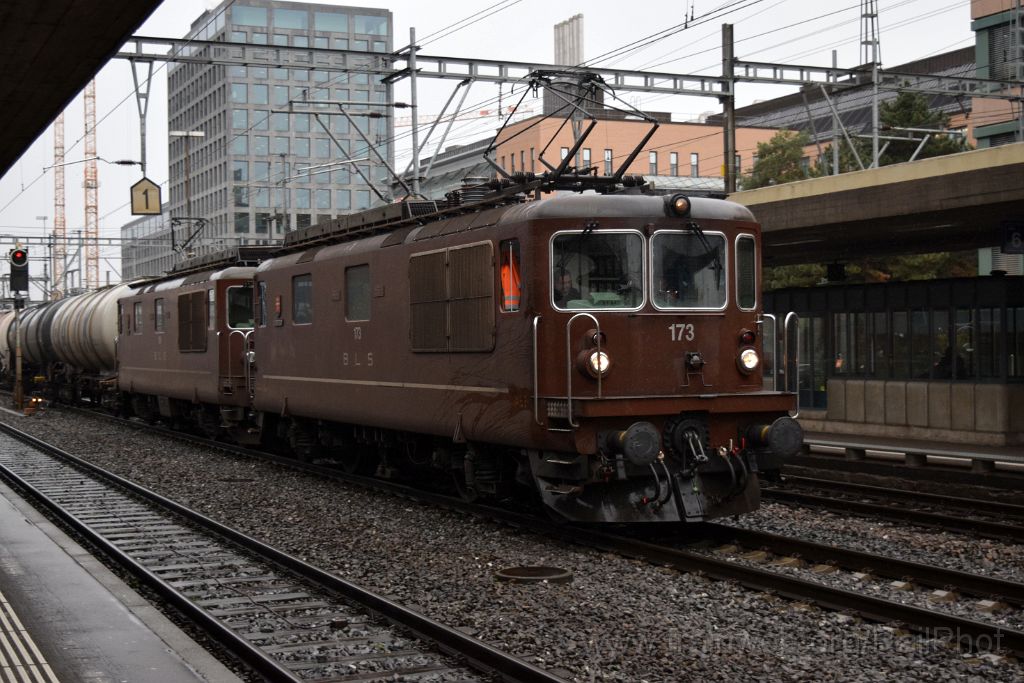 4236-0011-071116.jpg - BLS Re 4/4 173 "Lötschental" + Re 4/4 190 "Raron" / Zürich-Altstetten 7.11.2016