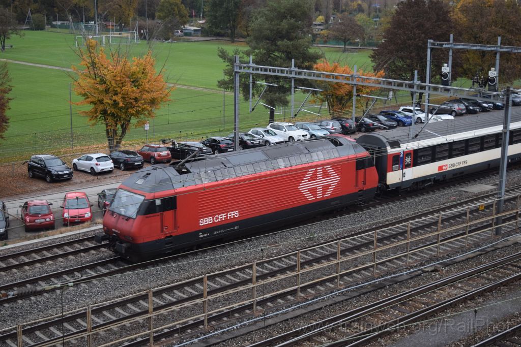 4237-0027-081116.jpg - SBB-CFF Re 460.047-4 "Maderanertal" / Zürich-Mülligen (Hermetschloobrücke) 8.11.2016