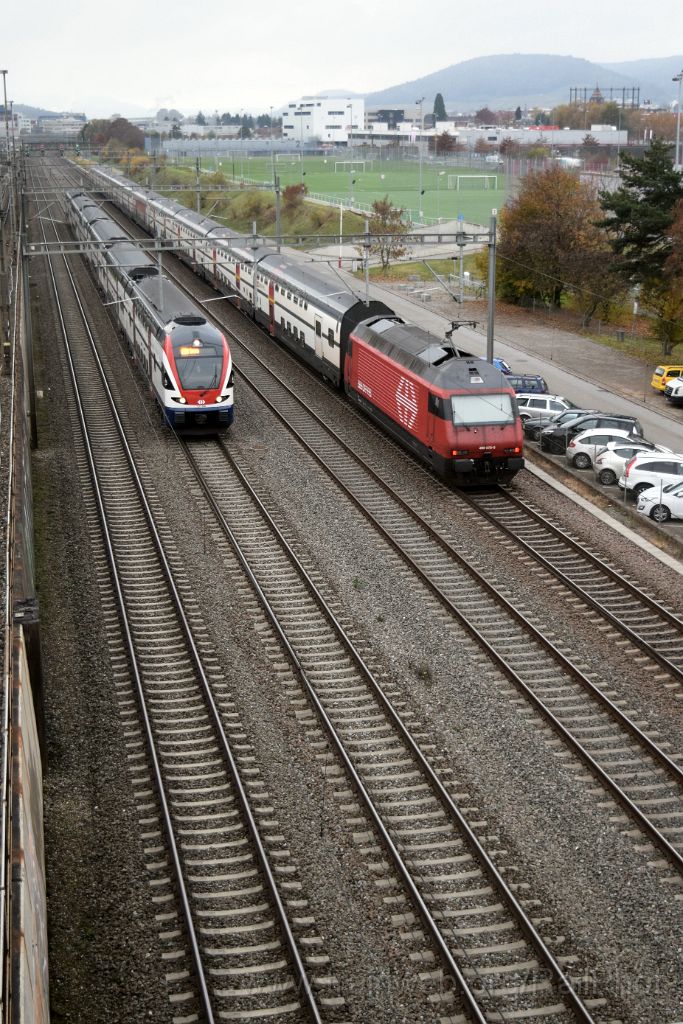 4238-0012-081116.jpg - SBB-CFF Re 460.070-6 + RABe 511.008 / Zürich-Mülligen (Hermetschloobrücke) 8.11.2016