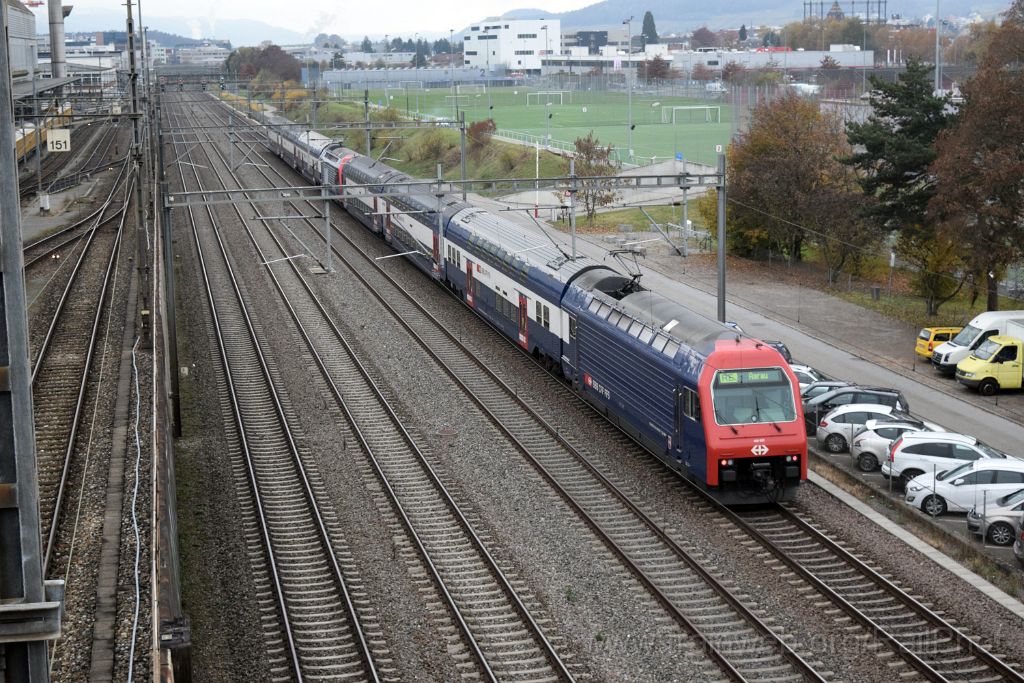 4239-0012-081116.jpg - SBB-CFF Re 450.037-7 "Niederweningen" / Zürich-Mülligen (Hermetschloobrücke) 8.11.2016