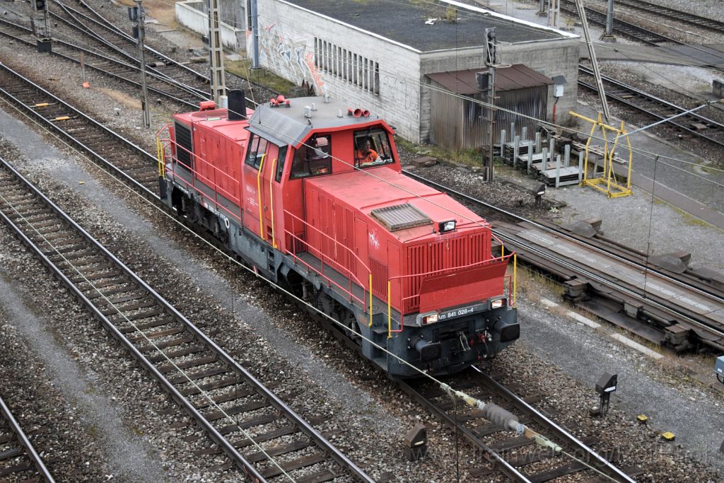 4240-0040-081116.jpg - SBB-CFF Am 841.028-4 / Zürich-Mülligen (Hermetschloobrücke) 8.11.2016