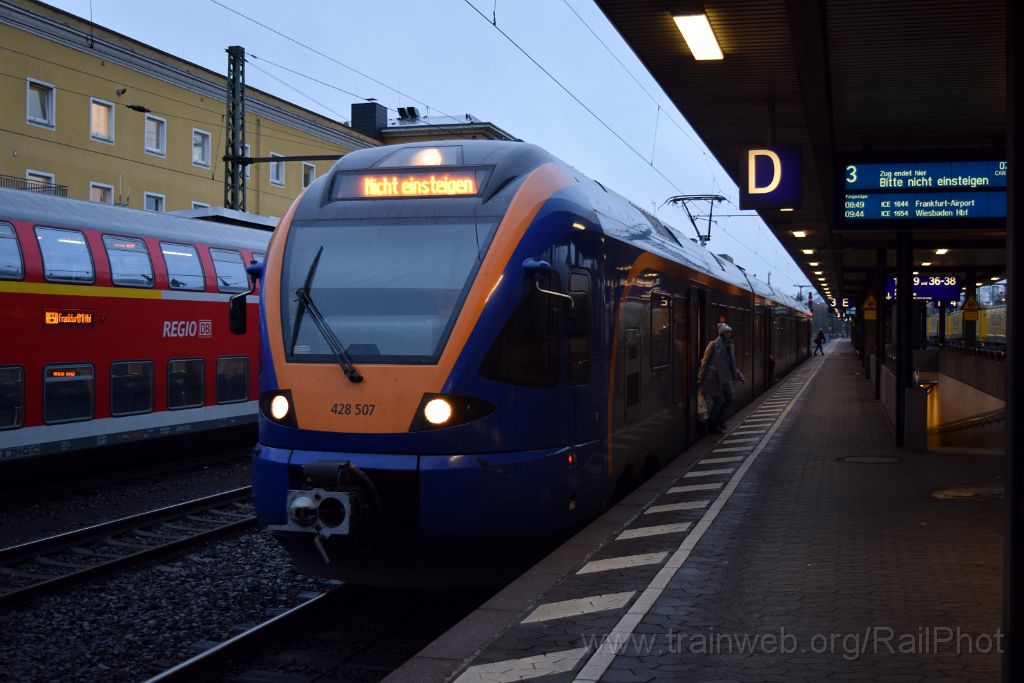 4246-0037-101116.jpg - Cantus 428.507 "Bad Hersfeld" / Fulda Hbf 10.11.2016